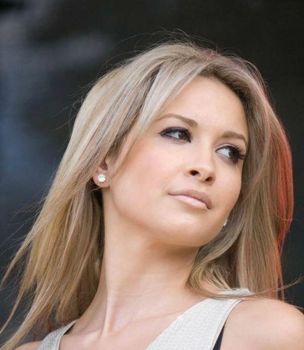 julkkikset saksa mandy capristo blondi