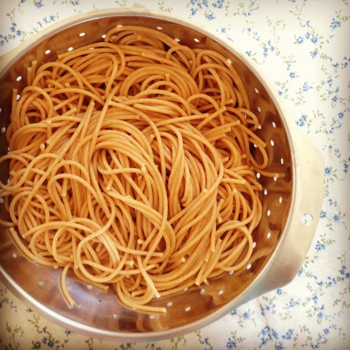 proteiinilähteet täysjyvä spagetti terveellistä ruokaa