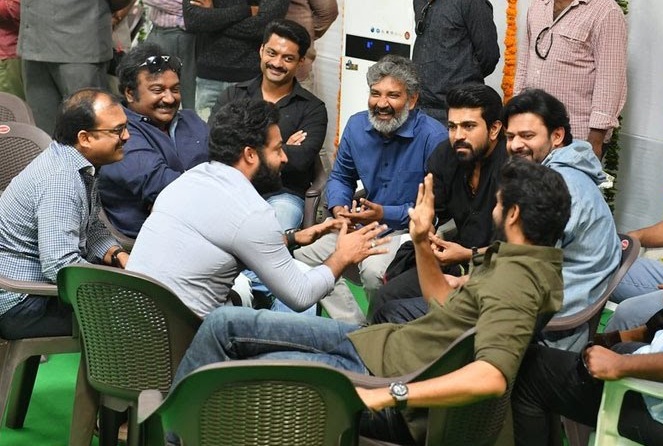 Prabhas på Rrr Movie Team