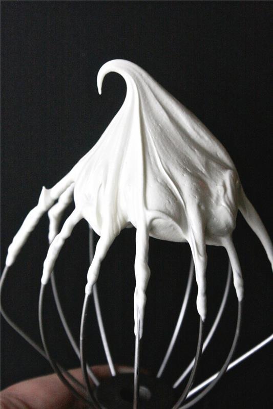 tee itse parranajovaahdon ainekset vispiläksi tee itse parranajovaahdon ainekset vispiläksi