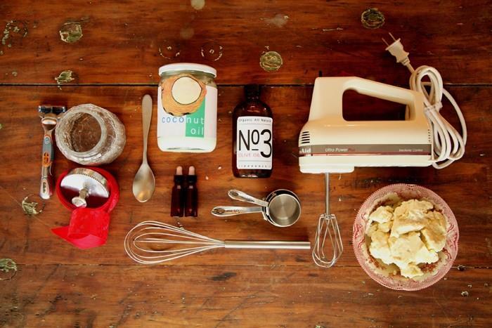 Tee itsellesi partavaahtoaineiden lisävarusteet Tee itsellesi partavaahtoaineiden lisävarusteet