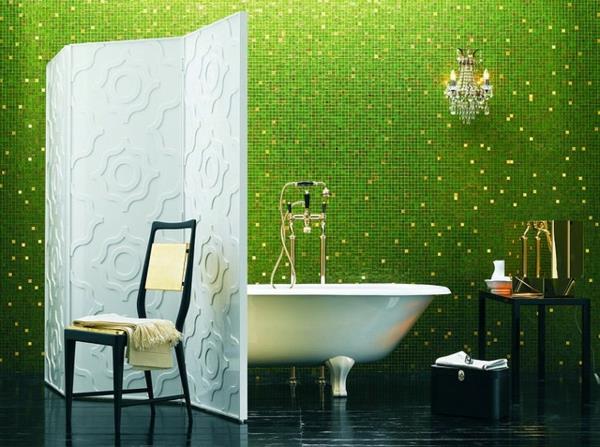 huoneen jakaja idea kylpyhuone kylpyamme mosaiikki vihreä laatat