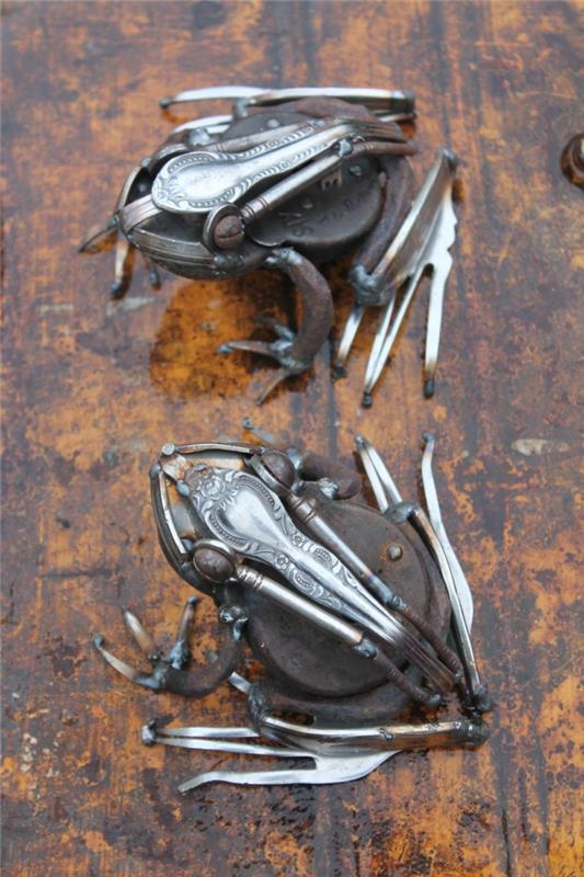 kierrätys tinker metalli eläinhahmot sammakot rupikonnat taide