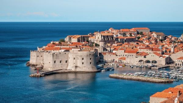 matka Kroatian vanhaan kaupunkiin dubrovnikiin