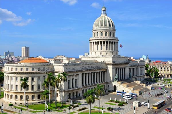 matkustaa Kuubaan el capitolio