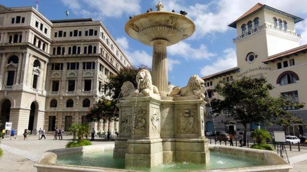 matkustaa kuubaan plaza de san francisco