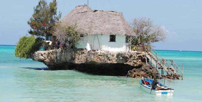 ravintolat rock zanzibar intian valtameri