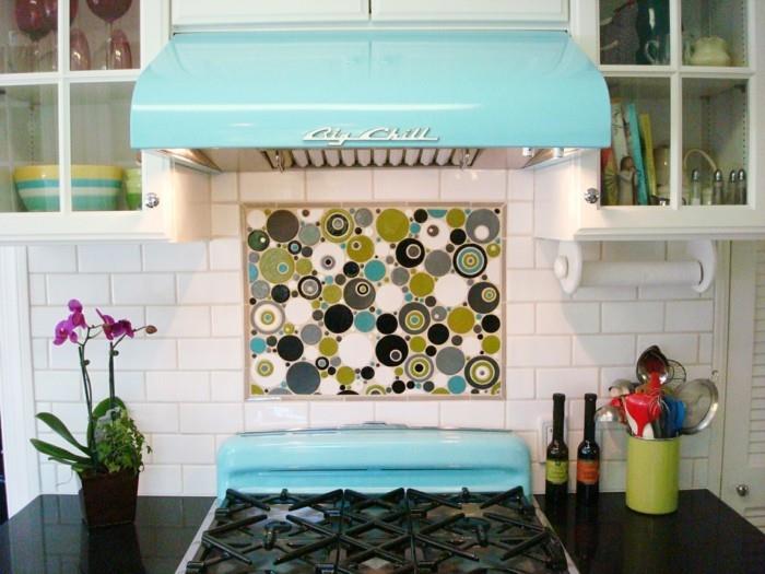 retro laatat keittiön suunnittelu värillinen keittiön takaseinä