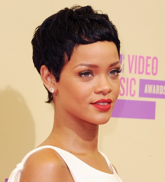 Rihanna Beauty Tips Hidratált marad