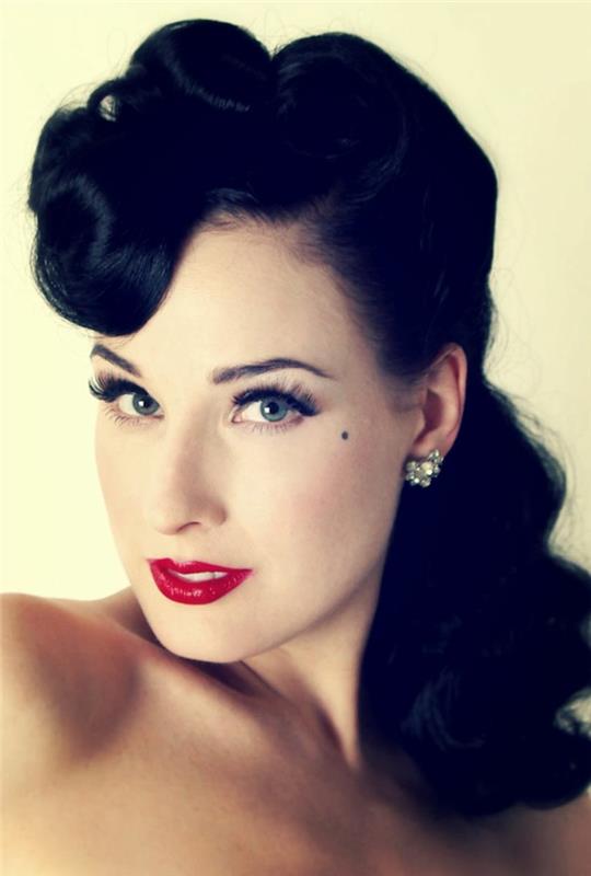 rockabilly -kampaukset naiset pitkät tummat hiukset dita von teese