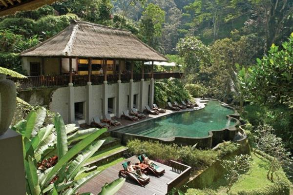 romantiikka viikonloppuhotelli ubud bali indonesia