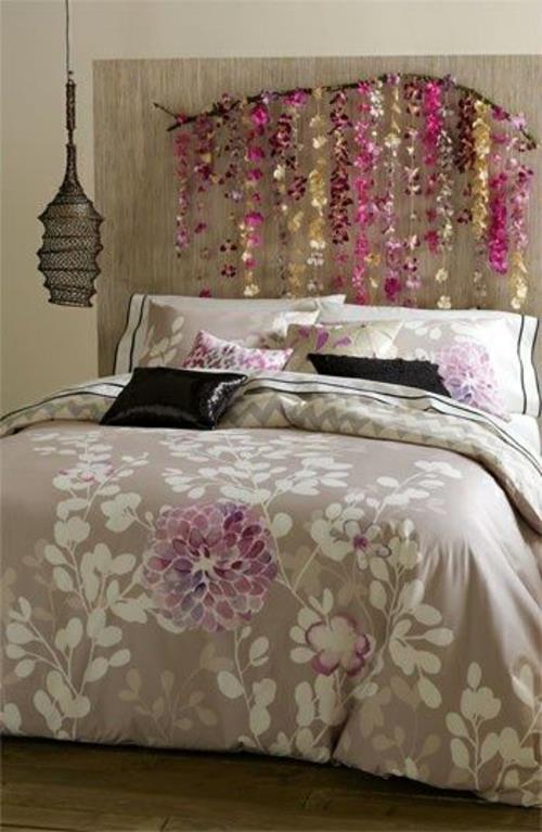 romanttinen makuuhuoneen sisustus seinäkoriste orkideoita