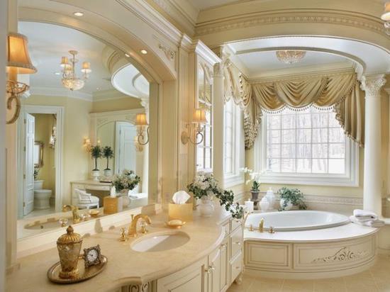 romanttinen kylpyhuone barokkityyliin