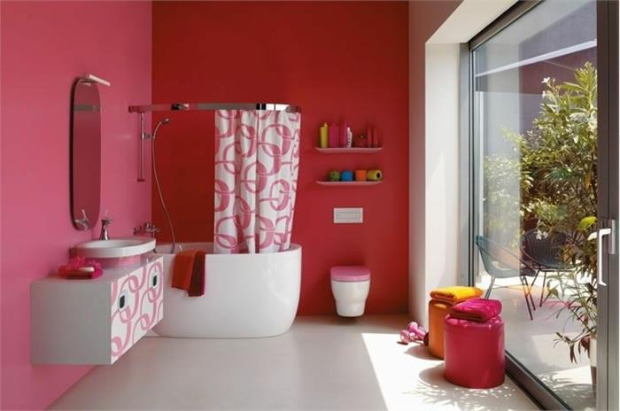 vaaleanpunaiset sävyt seinämaalaus kylpyhuone