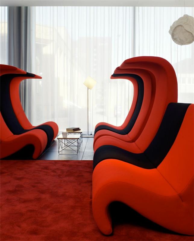 punaiset sohvat olohuone epätavalliset huonekalut punainen musta punainen matto