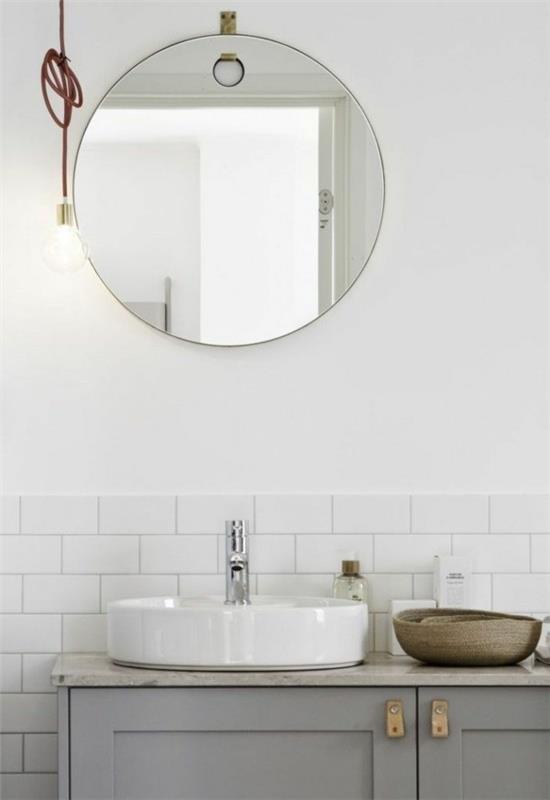 pyöreä kylpyhuoneen peili minimalistinen kylpyhuoneen suunnittelu valkoiset metrolaatat