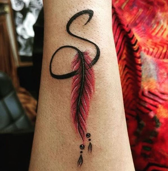 Egyszerű S Tattoo Design