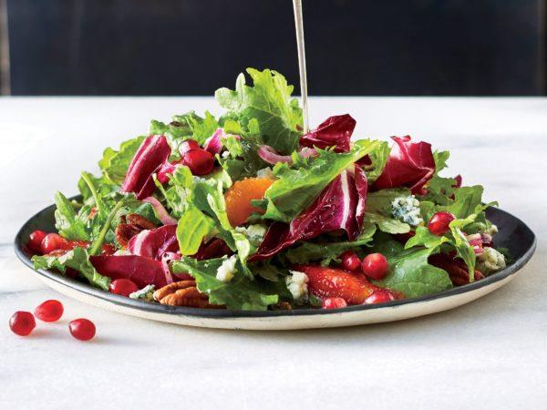 syö salaattia elää terveenä