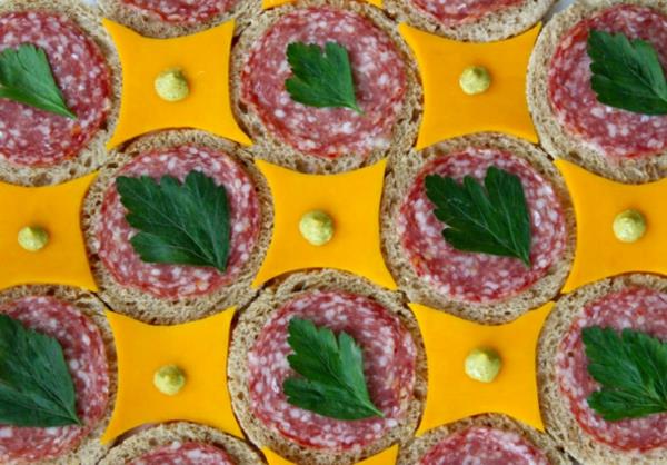 sandwich -laatat yksityiskohtaisesti avoimet voileivät kuvat Brittany Powell Tae Kitakata