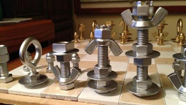 shakkinappulat shakkilaudat keraamiset ruuvit mutterit
