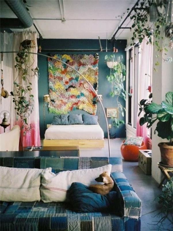 makuuhuoneen sisustusideoita värillisiä seinäkoristekasveja