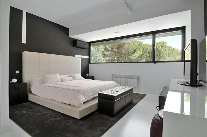 makuuhuoneen sisustusesimerkkejä valkoinen sänky harmaa matto värikontrastit