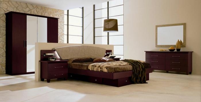 makuuhuoneen sisustus tyylikkäät ruskeat huonekalut loistava seinäsuunnittelu