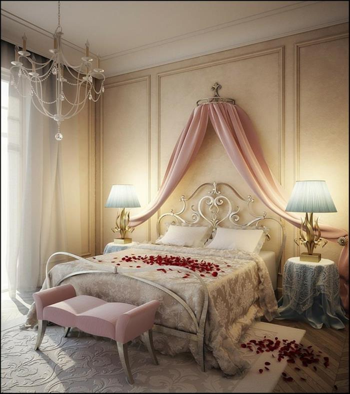 makuuhuoneen ideoita katosvuode katos vaaleanpunainen metallisänky hopea kristallikruunu romanttinen