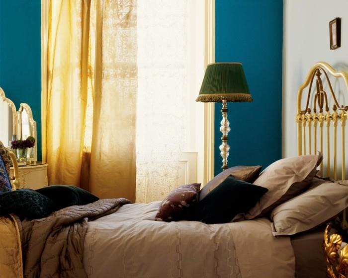 makuuhuoneen ideoita pieni huone, jossa on hieno väriyhdistelmä