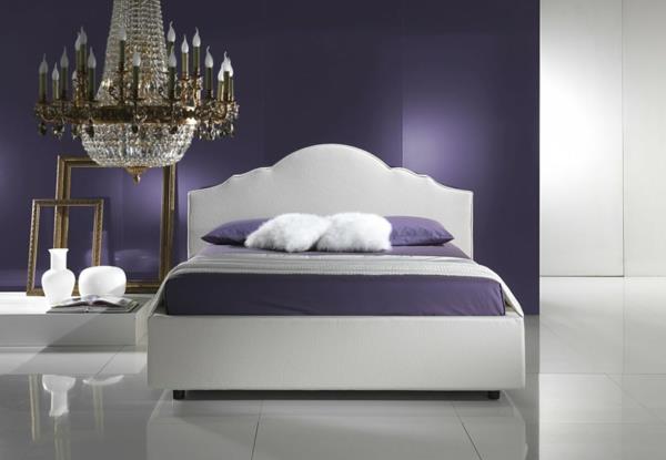 Suunnittele makuuhuone uudelleen tumman violetiksi