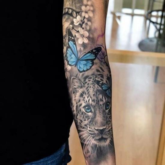 perhonen leopardihihan tatuointiideoita