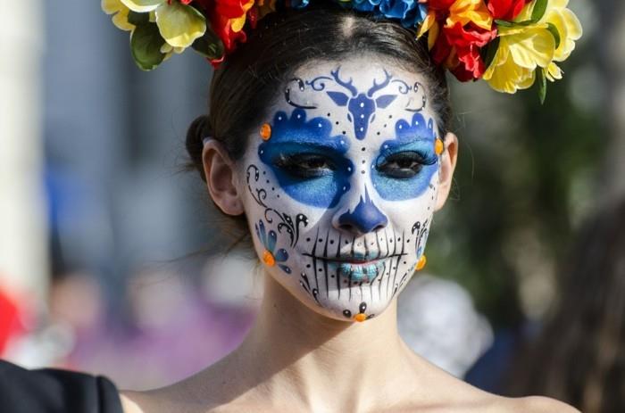 meikki vinkkejä karnevaali kasvojen väritys ideoita naisille