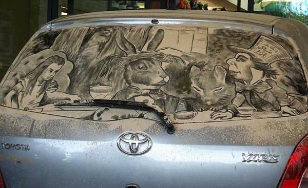 likaiset autot taide pöly maalauksia alice ihmemaa