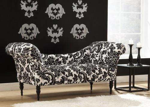houkutteleva sohva suunnittelee kukkakuvion mustavalkoisena