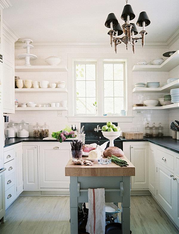 kauniita suunnitteluideoita pienille keittiön seinähyllyille valkoisille astioille