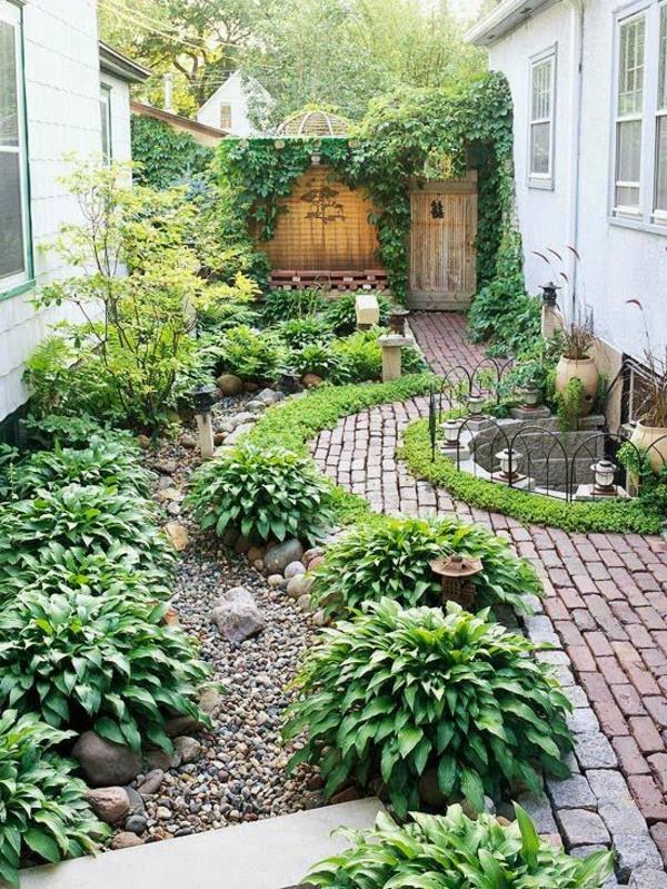 kauniita puutarhaideoita jalkakäytäväpolku kivien istuttamiseen