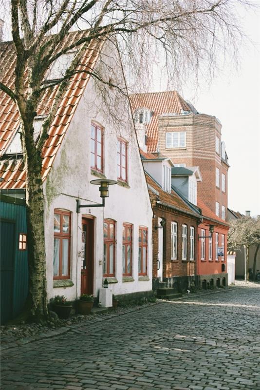 vierailla kauniissa matkakohteissa Århusissa