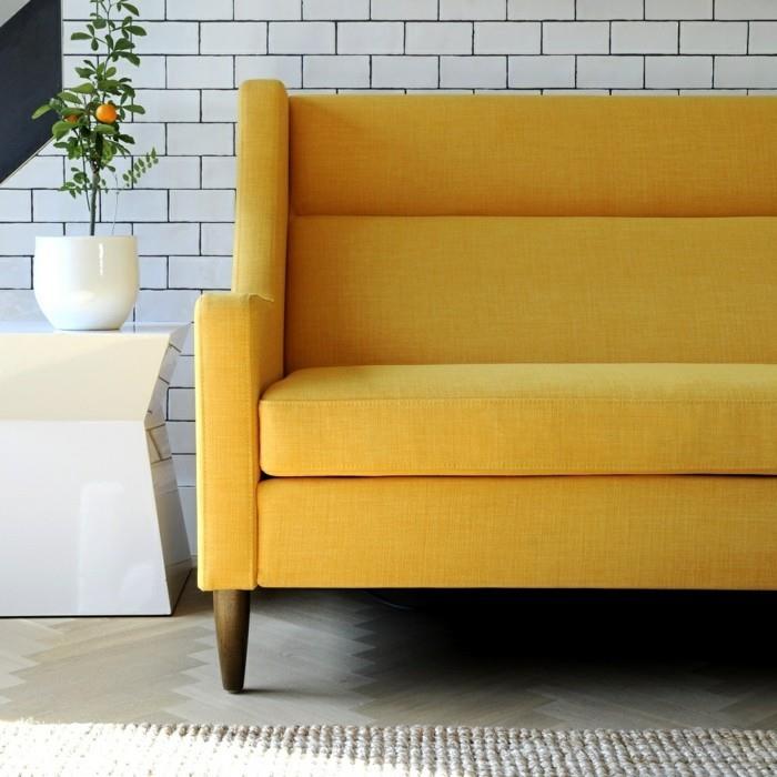 kauniita sohvia keltaiset jalat olohuoneen ideoita