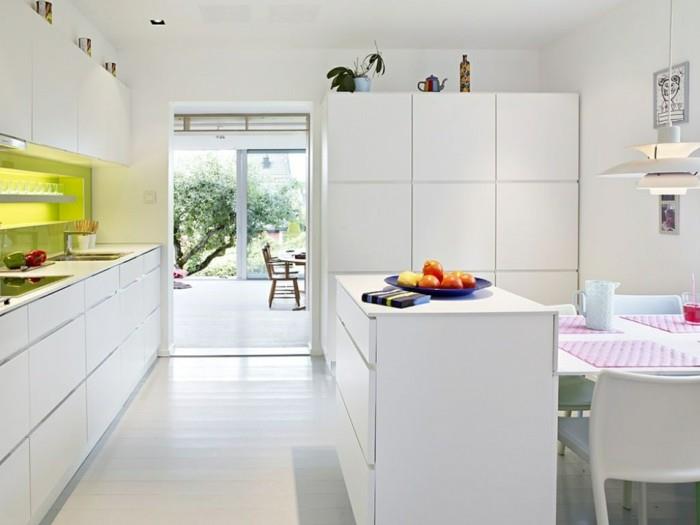 kauniita eläviä ideoita valkoinen keittiö minimalistiseen tyyliin