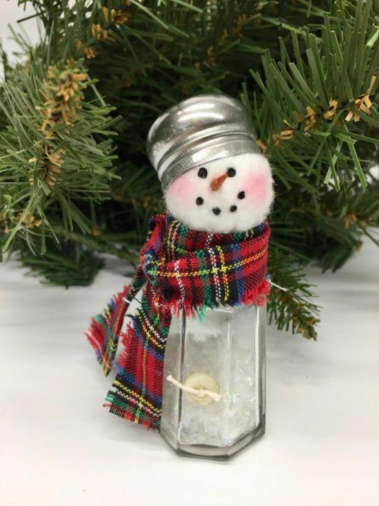 lumiukko tinker koristella suolatölkki
