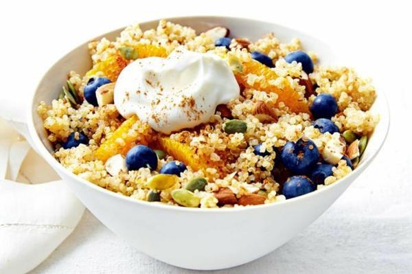 nopea aamiainen ideoita quinoa -salaatti