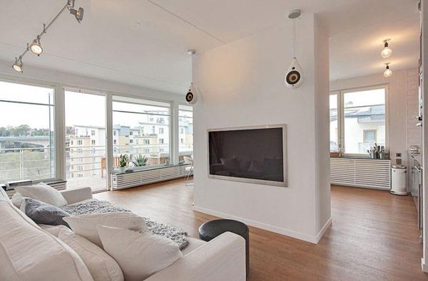 kaunis moderni kattohuoneisto valkoinen sohva olohuone