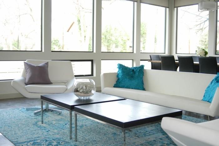 kaunis olohuone sininen matto valkoinen tunnelma