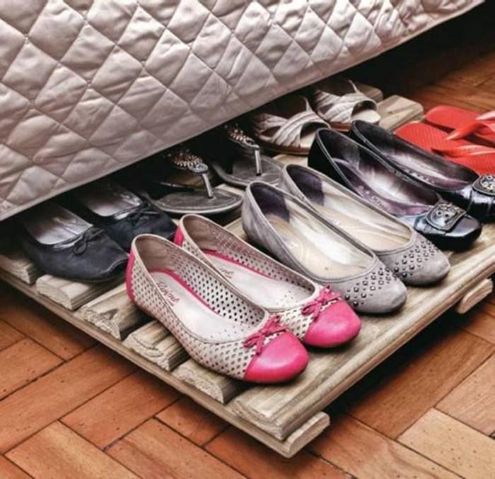 rakenna oma kenkähyllykaupan seinähylly sängyn alle