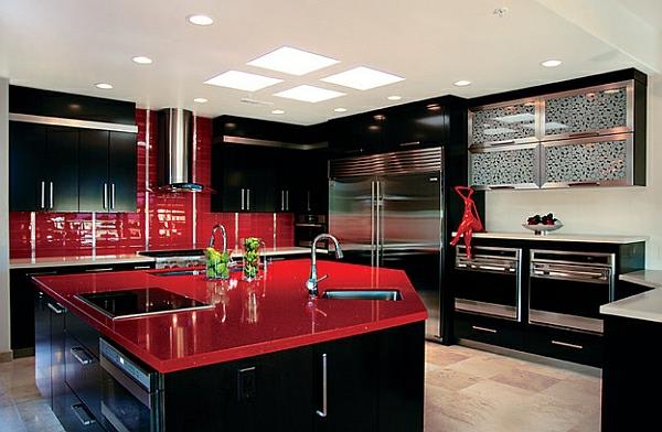 mustat punaiset värit keittiökaappeihin henkeäsalpaava klassinen viehätys