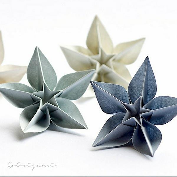 Joulukuusen koristeet origami kuten kukat