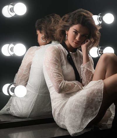 Selena gomez kort hårklippning