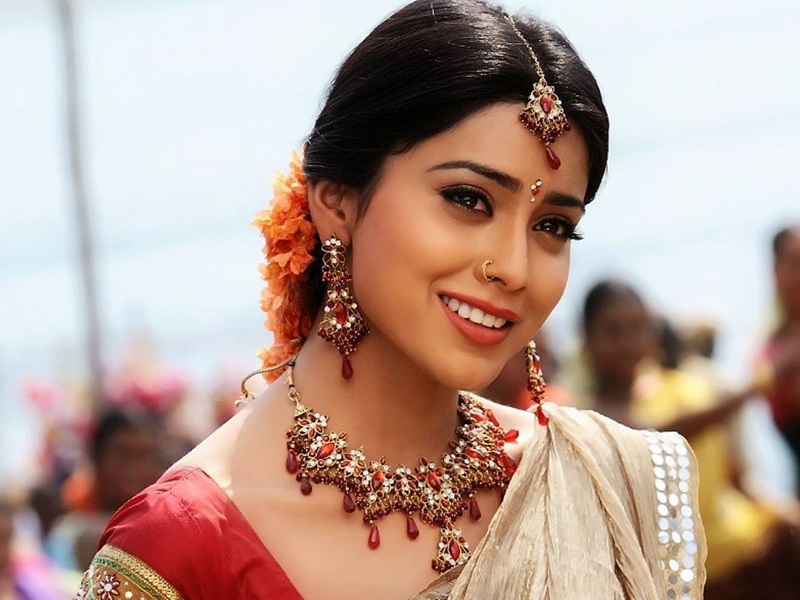 Shriya Saran Skønhedstip og fitnesshemmeligheder