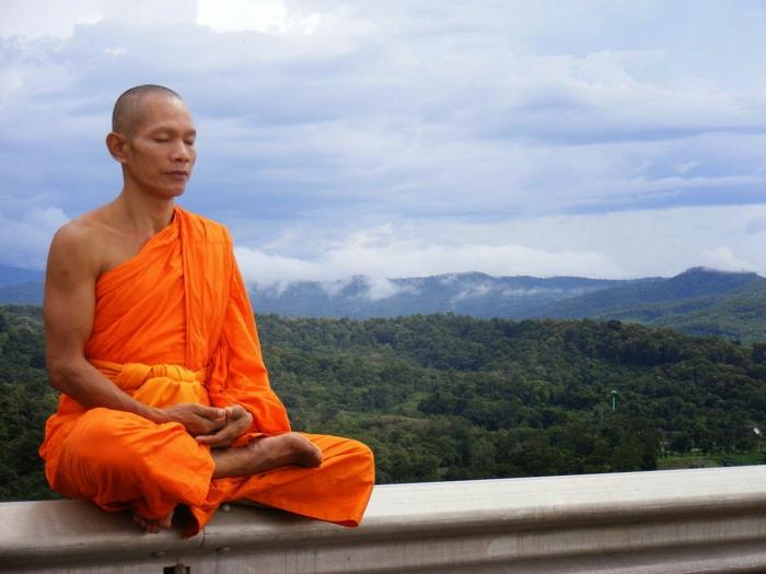opi rakastamaan itseäsi meditoimaan