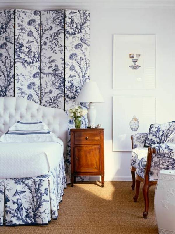 sisalmatto makuuhuone kukkakuvioinen yöpöytä